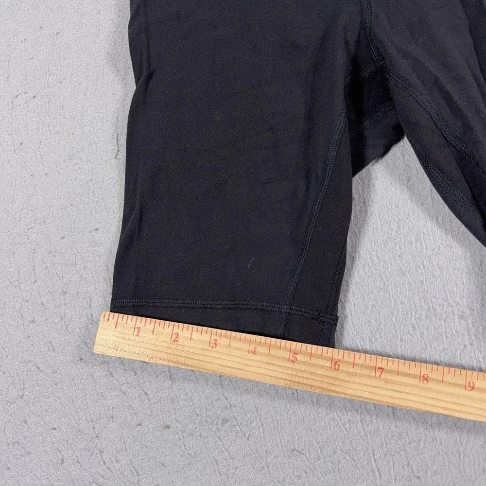 Lululemon Shorts Womens 4 Black‎ High Rise Bike Compression Athletic Gym Yoga